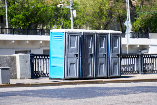 Porta potty rental for outdoor events in Lake Of The Woods, IL